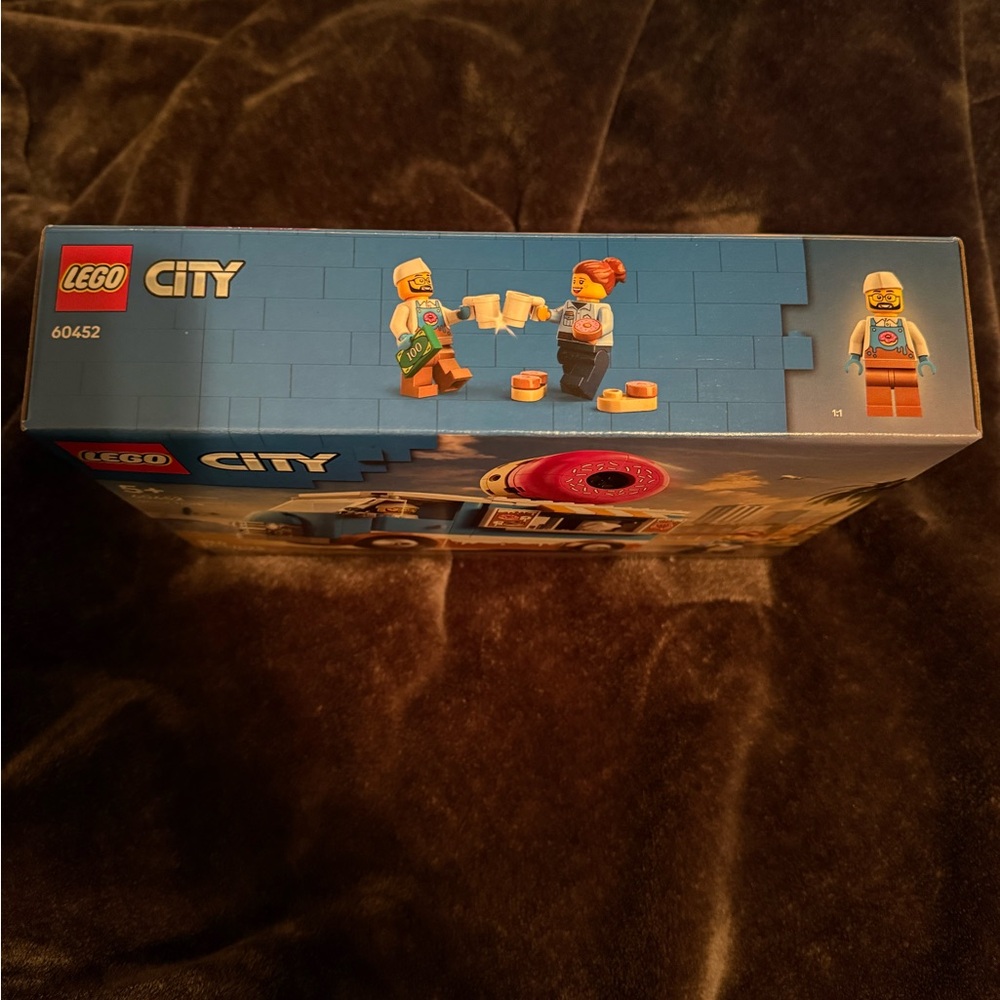 LEGO City Donut Truck Set - New in box, never opened - Picture 2 of 9